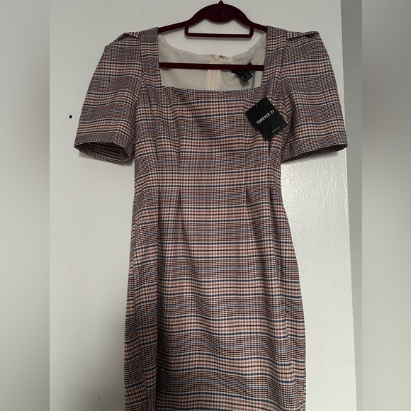 Its a new forever21 dress - Picture 2 of 2